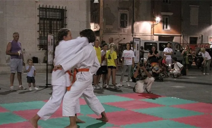 Dimostrazione all’aperto